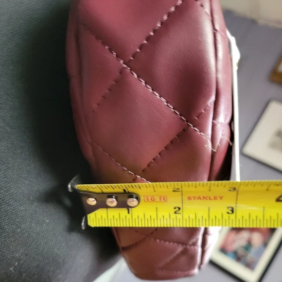 Urban expressions quilted shoulder bag gold tone metal-wine - Picture 8 of 12